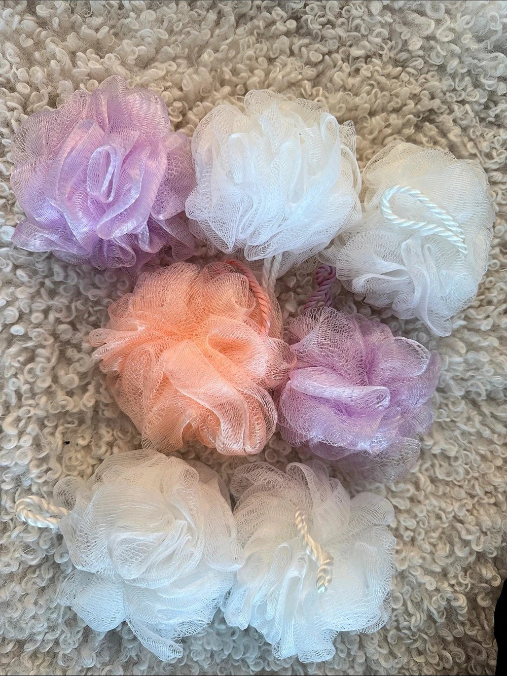 Bath Poufs Set of 6 White & Pink